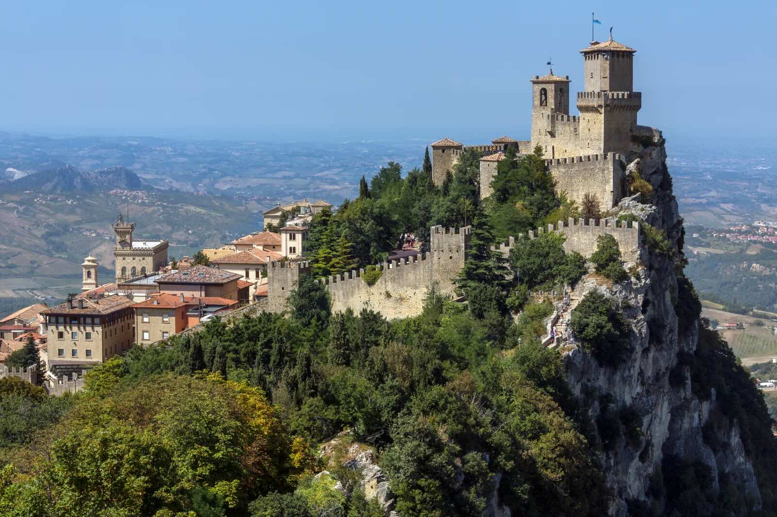 EU Signs Association Agreements with Andorra and San Marino, Opening Single Market Access